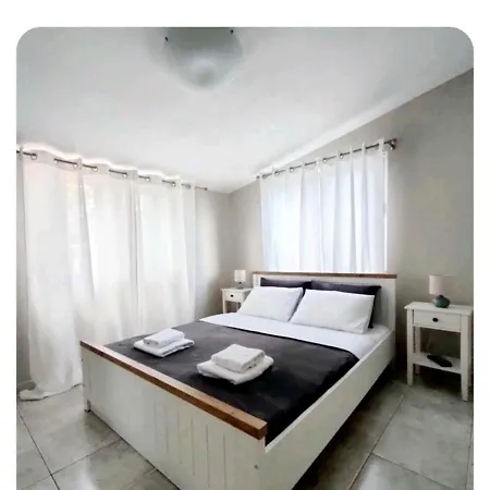 Esd House * Dikella